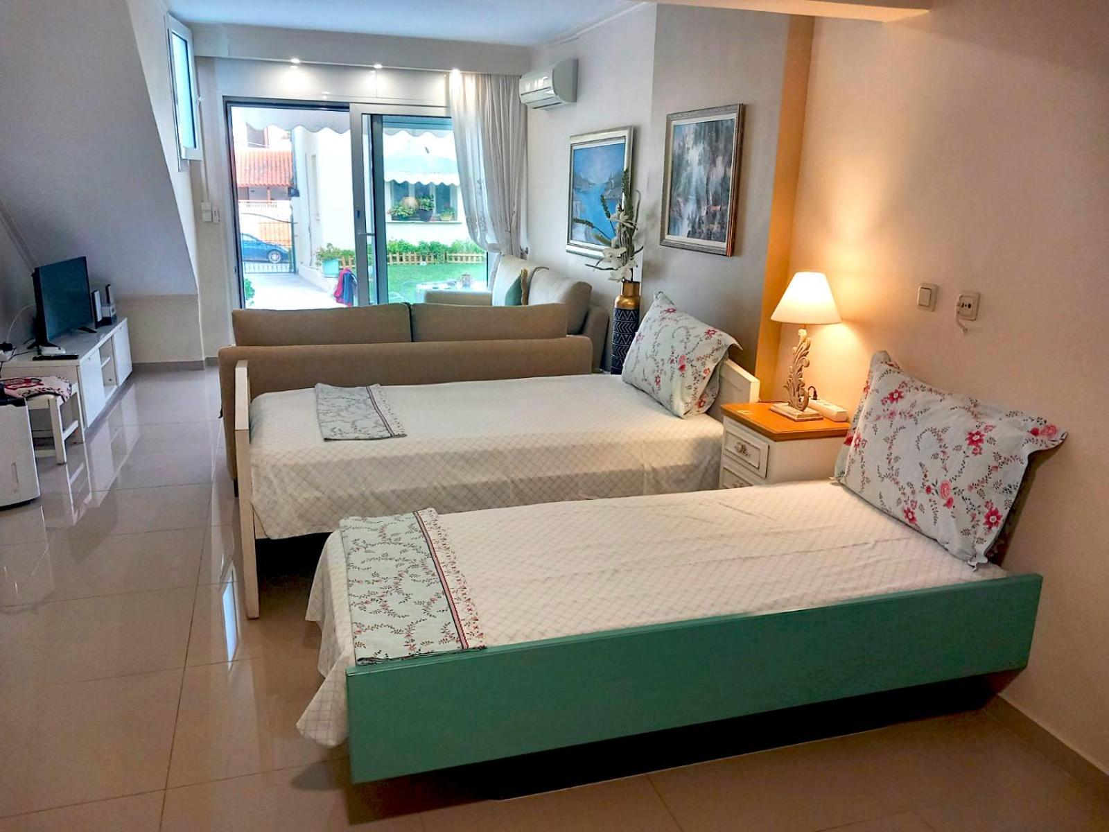 Maria'S Garden House Apartment Flogita Exterior photo